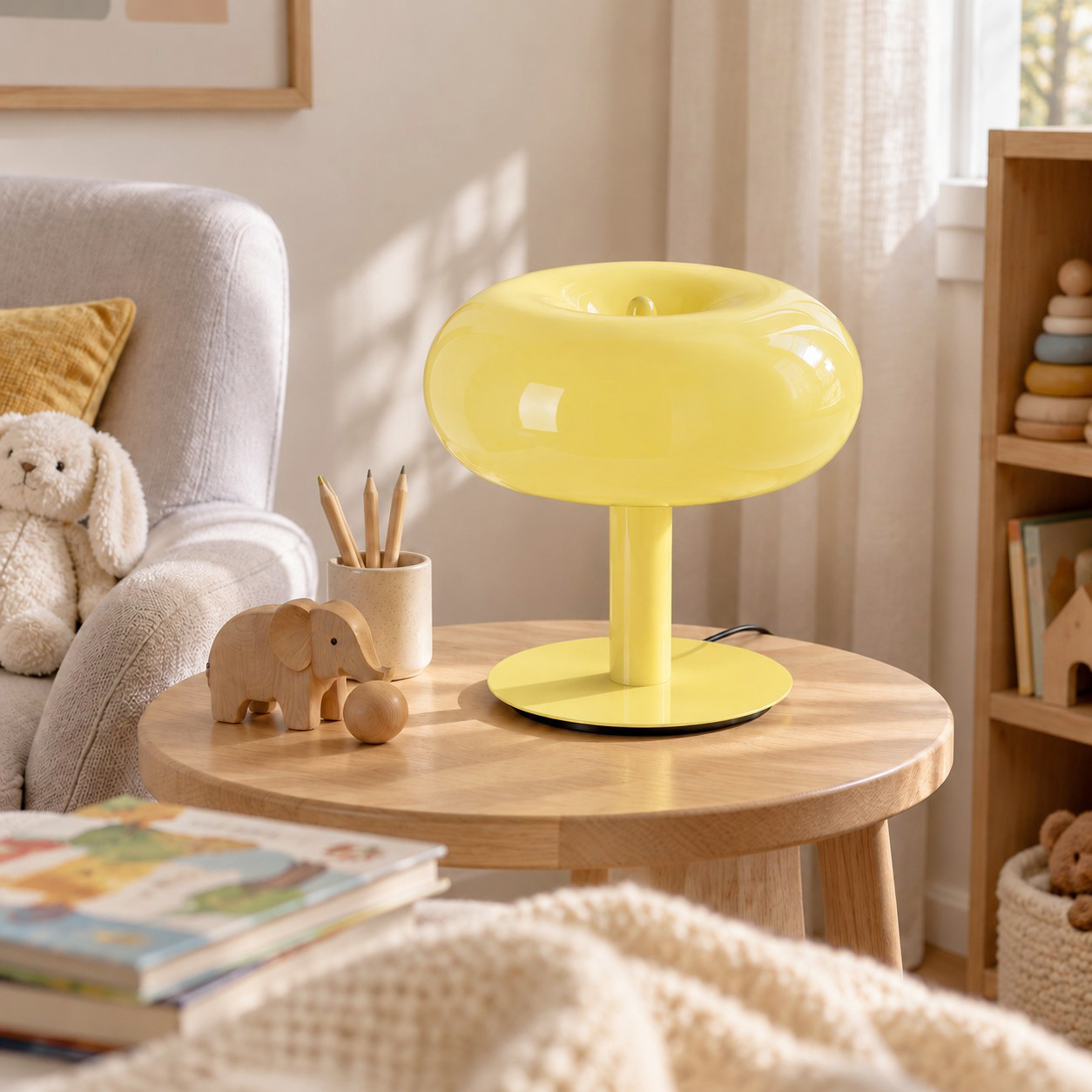 Lámpara de mesa encendida