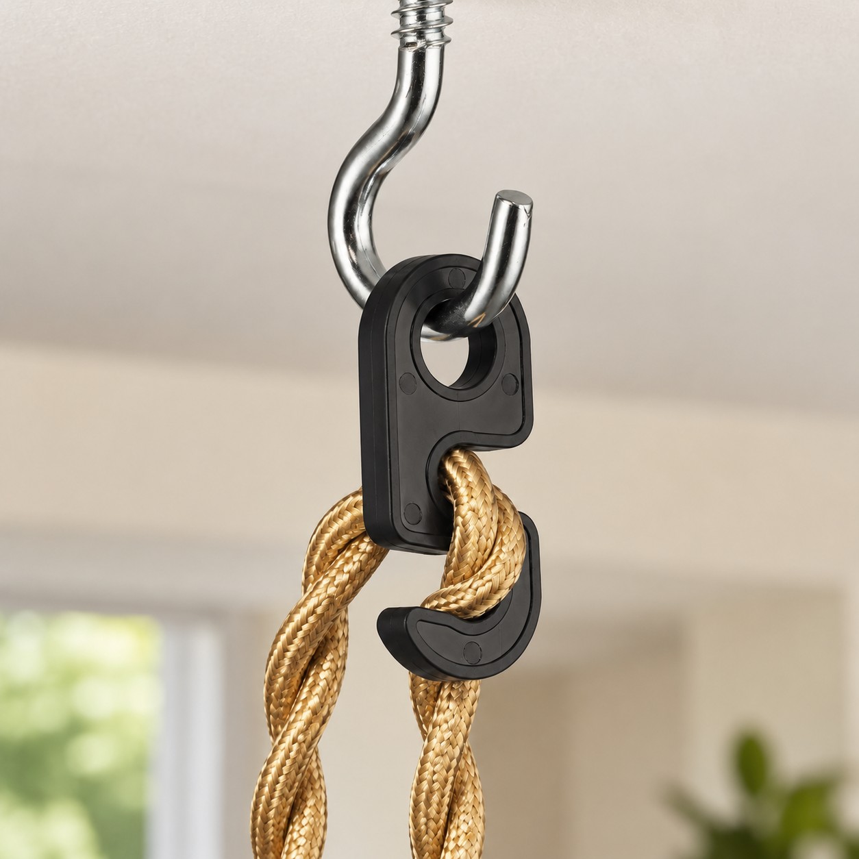 Adjustable ceiling hook
